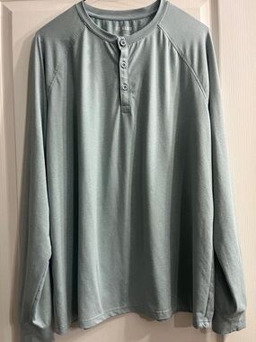 Men's Long-Sleeve Henley Shirt in Sage Blue